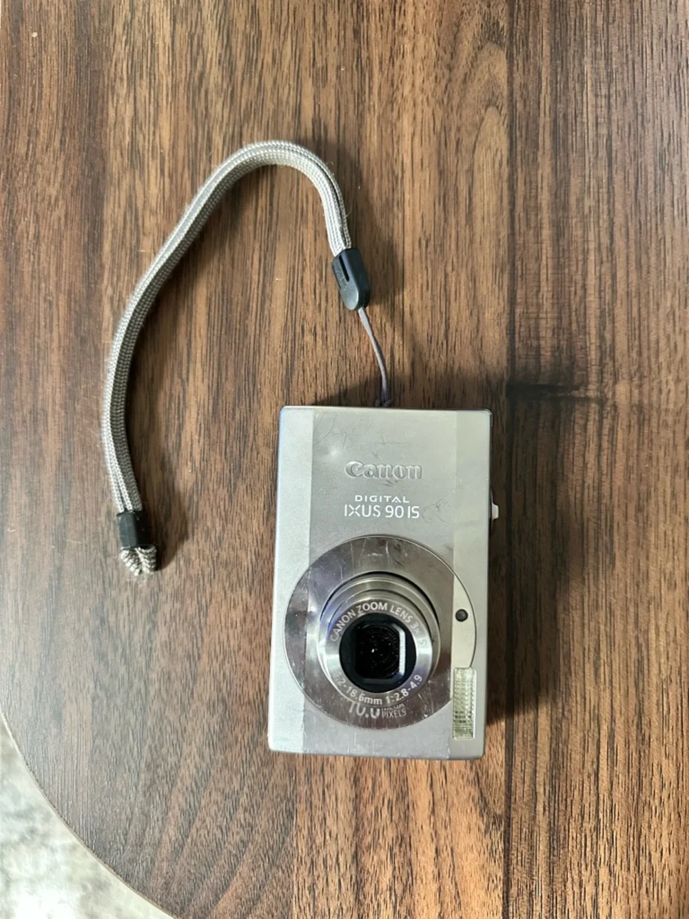 Canon Digital IXUS 90 IS Camera